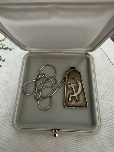 Anhänger mit metallkette - mit,