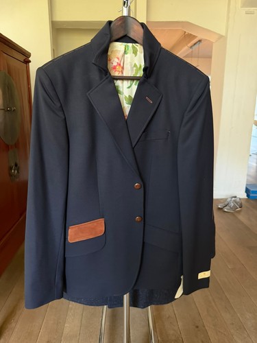 Circle gentlemen martello - of,